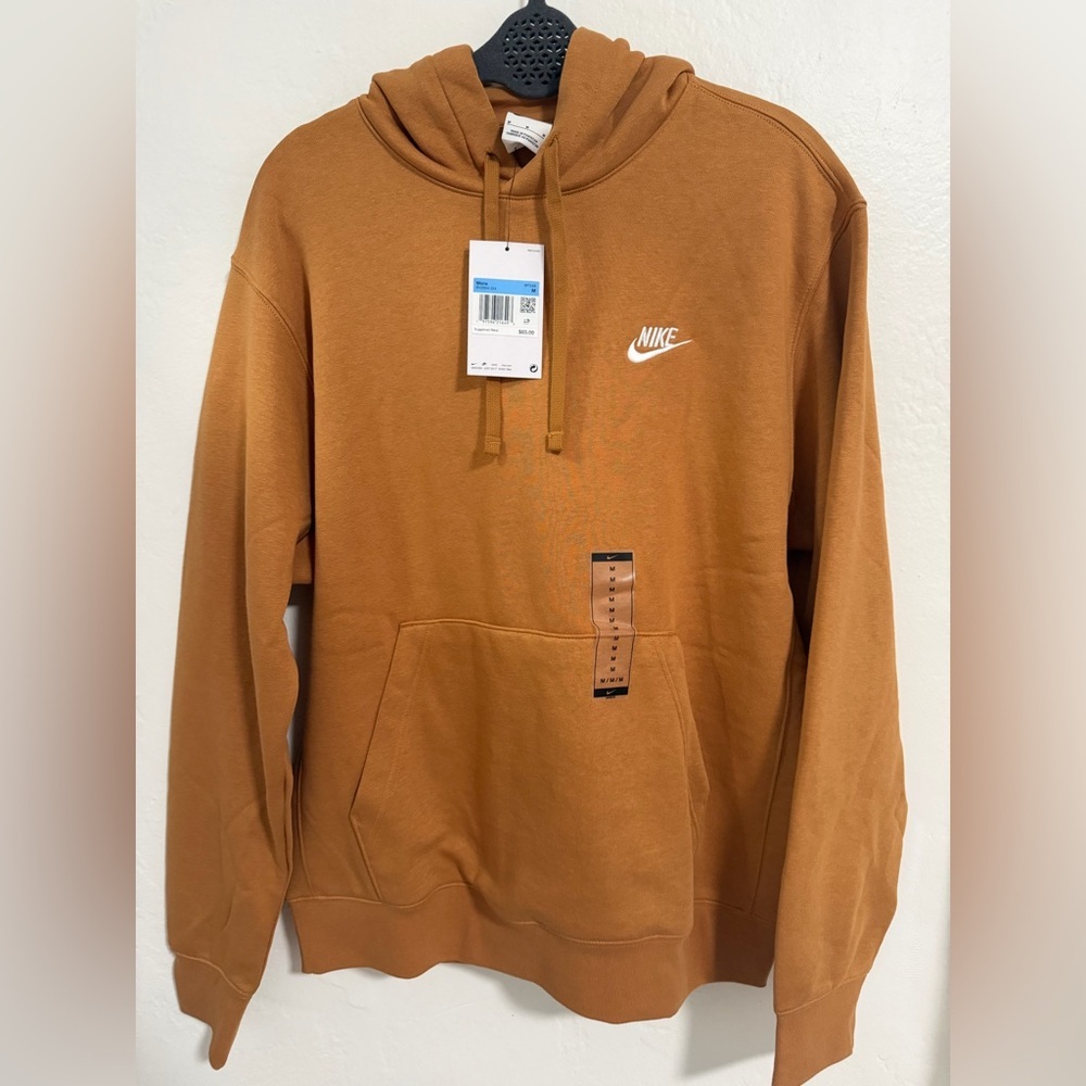 Nike Club Fleece Pullover Hoodie Medium NWT